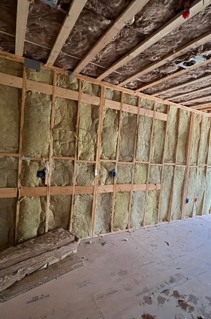 Exterior walls R21 kraft fiberglass insulatio